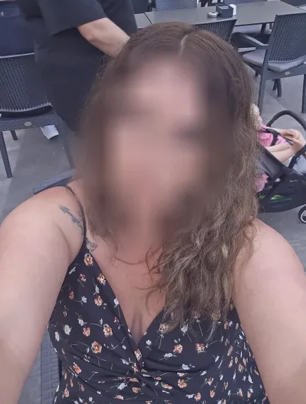 Andrea, 36