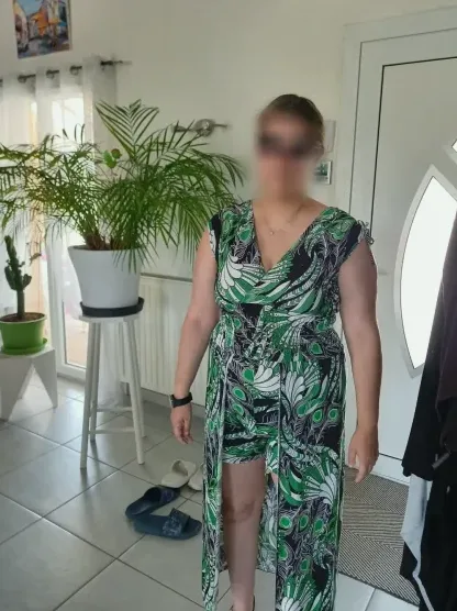 Cara, 36