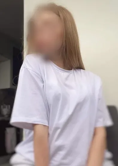 Frieda, 24