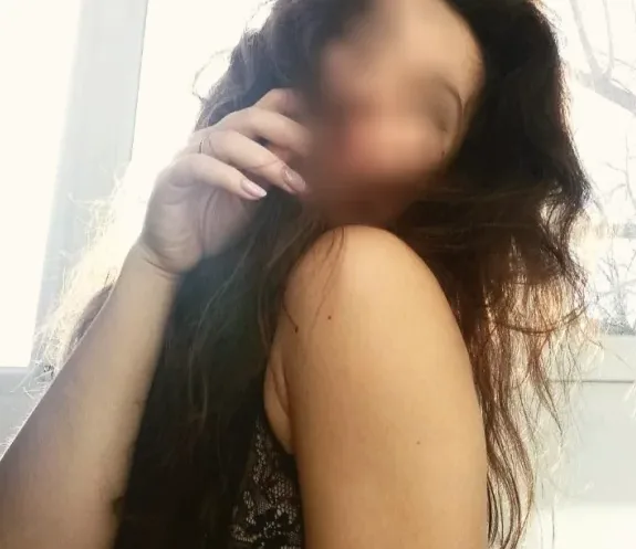 Helena, 35