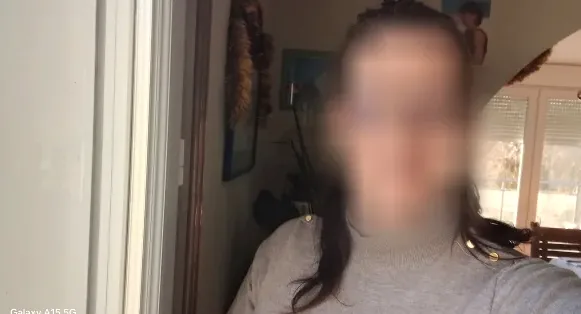 Melanie, 33