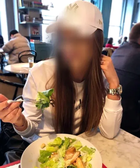 Yvonne, 32