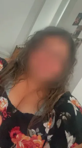 Marina, 33